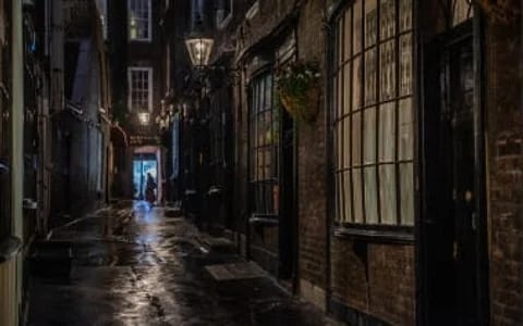 London: Harry Potter Film Locations Sightseeing Bus Tour Image 9
