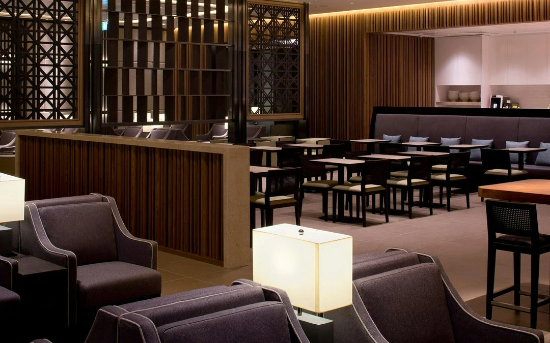 London Heathrow Airport: Plaza Premium Lounge at Terminal 2 Image 3