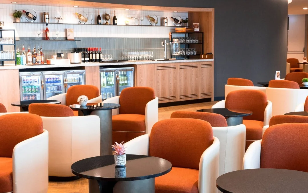 London Heathrow Airport: Plaza Premium Lounge at Terminal 4 Image 1
