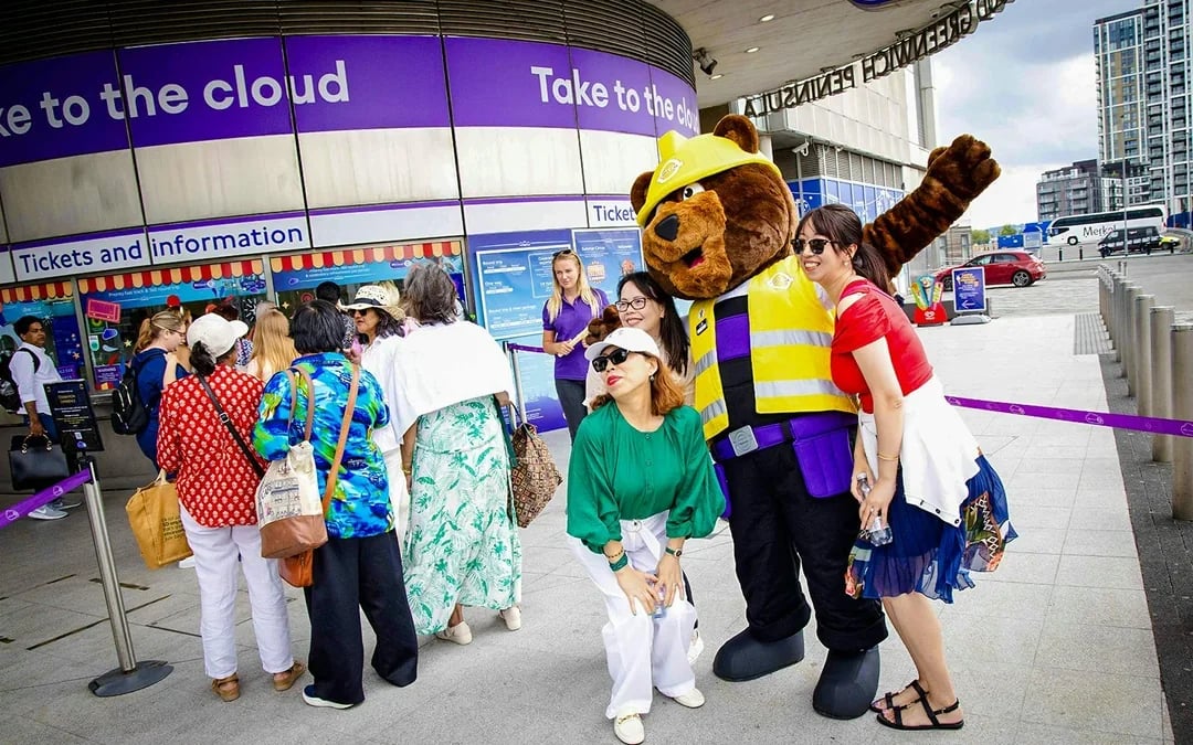 London IFS Cloud Cable Car Tickets Image 9