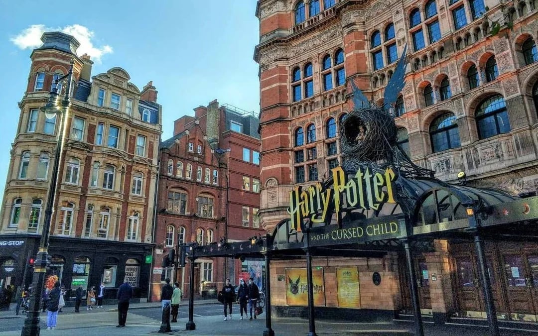 London LGBTQ Mystery: Self-Guided City Exploration Game Image 4