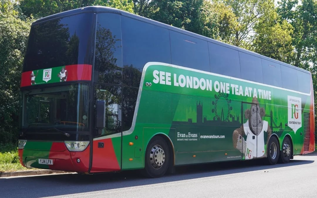 London Sightseeing Guided Tour with Afternoon Tea and Prosecco on Upper Deck Bus Image 3