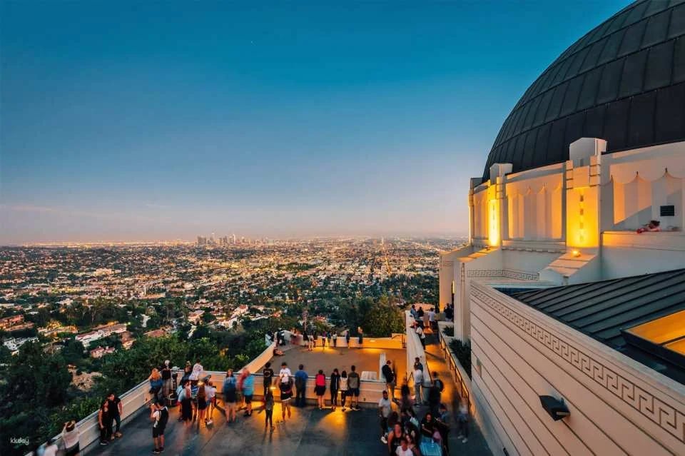 Los Angeles CityPASS®: Warner Bros. Studio Tour + 3 Attractions | United States