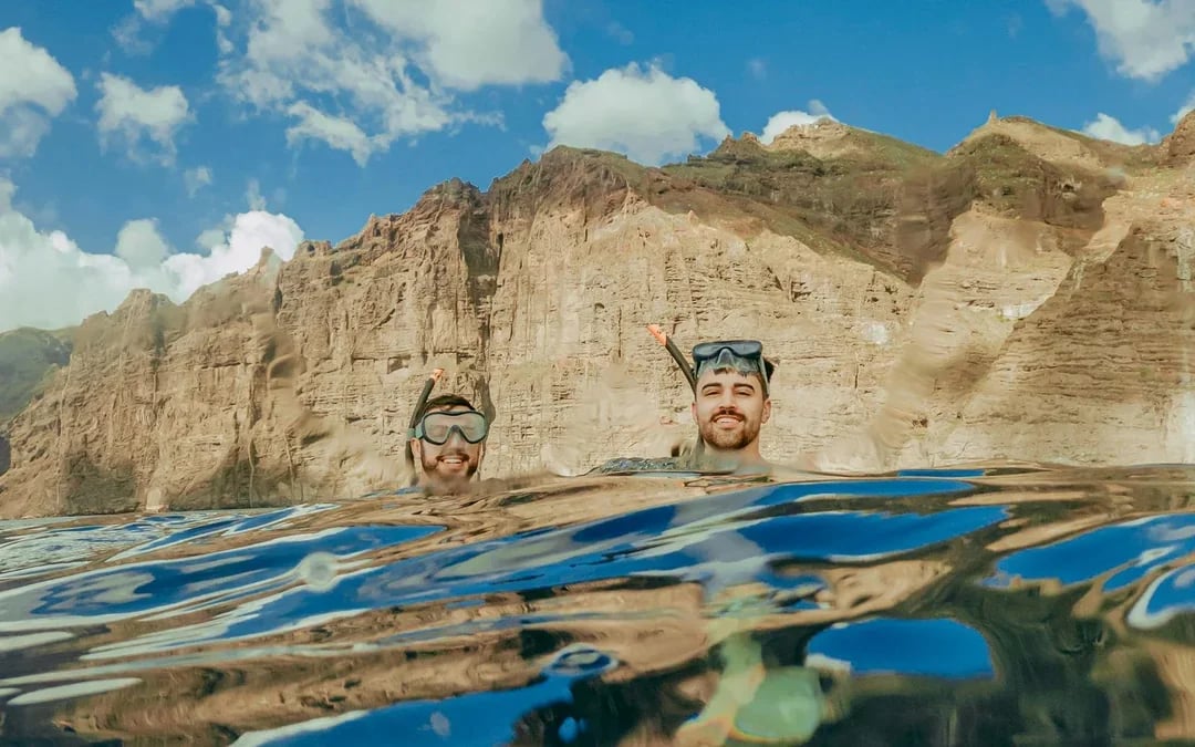 Los Gigantes: Private Sailing Cruise with Snorkeling & Tapas Image 3