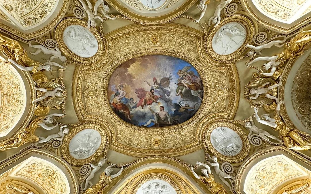 Louvre Museum Hosted Entry with Mona Lisa Tour Image 7