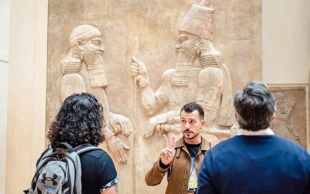 Louvre Museum + Orsay Museum Semi-Private Guided Tour Image 8