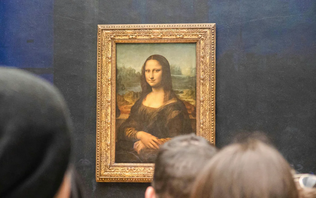 Louvre Museum Skip-the-Line Guided Tour Image 1