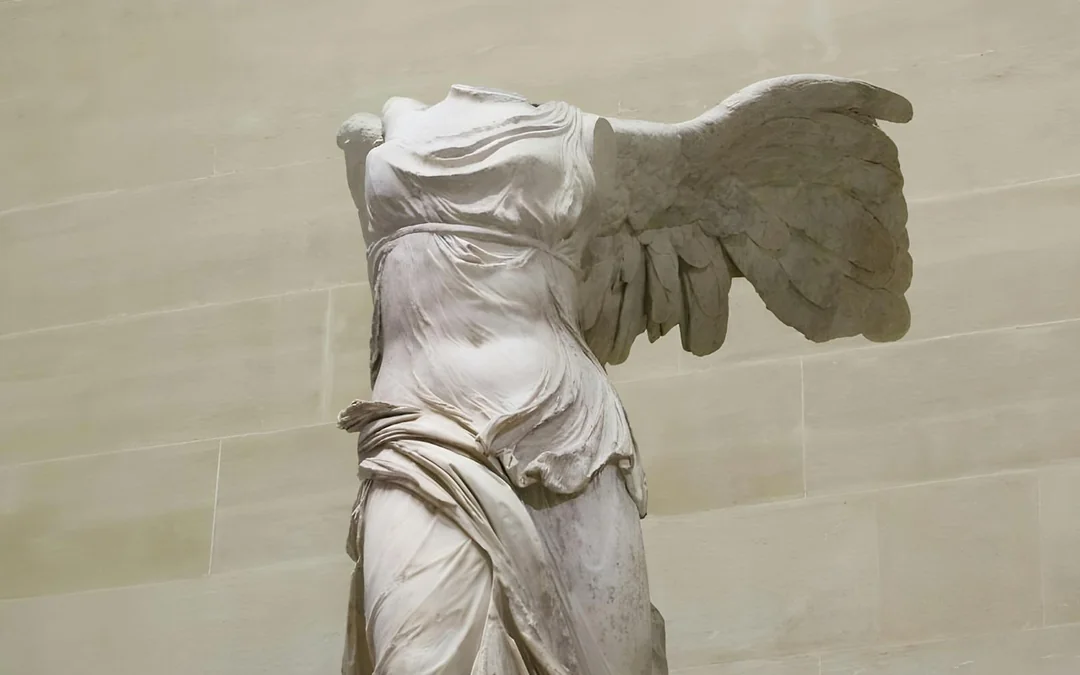Louvre Museum Skip-the-Line Semi-Private Guided Tour Image 1