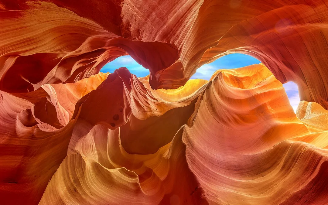 Lower Antelope Canyon Tour with Navajo Guide Image 2