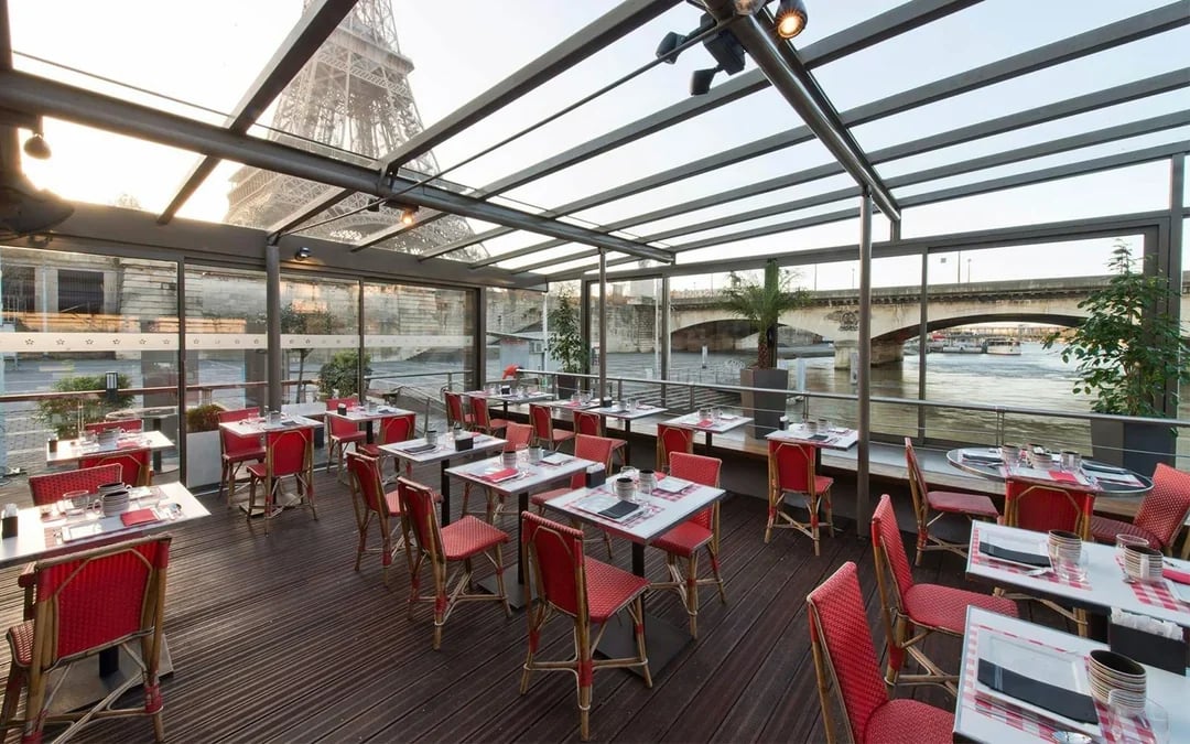 Lunch at Le Bistro Parisien Restaurant with Seine River Cruise Image 1