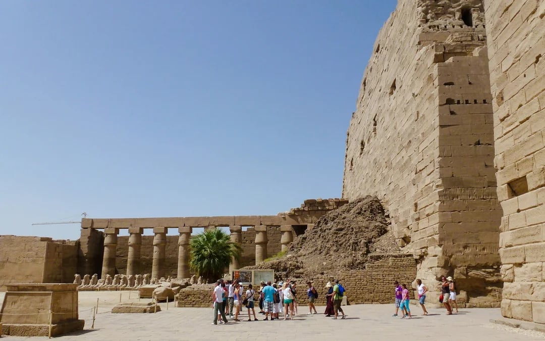 Luxor Private West and East Bank Tour with Lunch and Egyptologist Guide Image 6