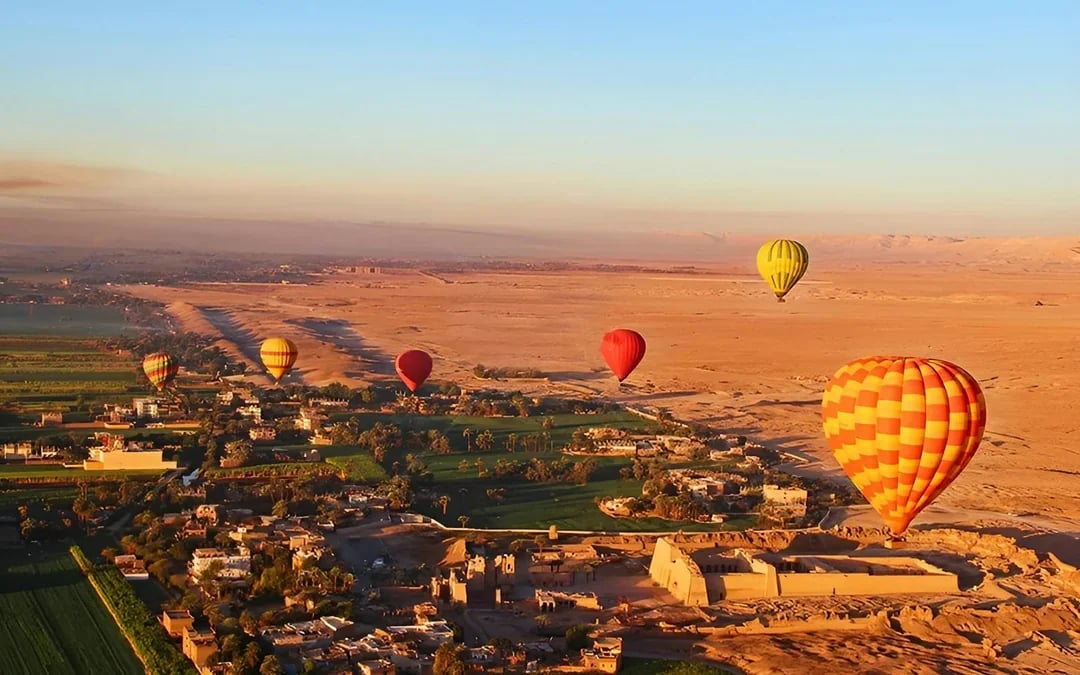 Luxor Sunrise Hot Air Balloon Ride With Valley of the Kings & West Bank Guided Tour and Round-Trip Hotel Transfers Image 9