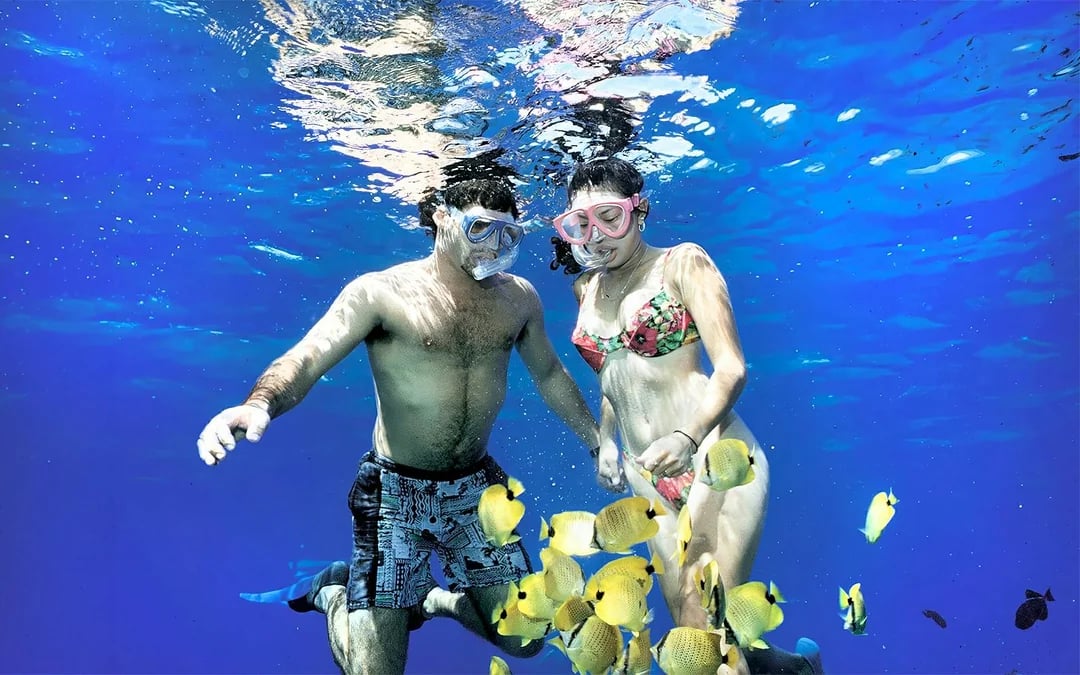 Luxury West Maui Snorkel Sail with Open Bar and BBQ Lunch Image 1