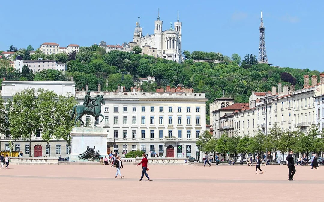 Lyon City Card: Access to 40+ Attractions & Transport Image 3