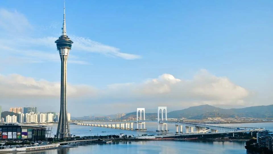 Macau Tower Observation Deck Ticket | Enjoy a panoramic view of Macau from above