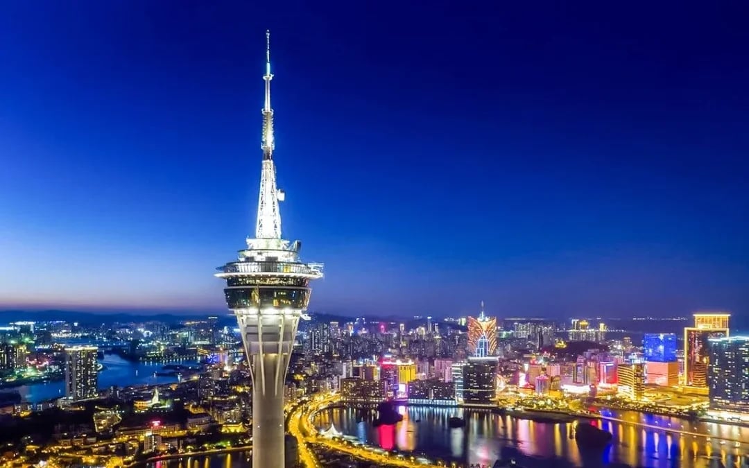Macau Tower with Buffet at 360 Cafe Restaurant Image 7