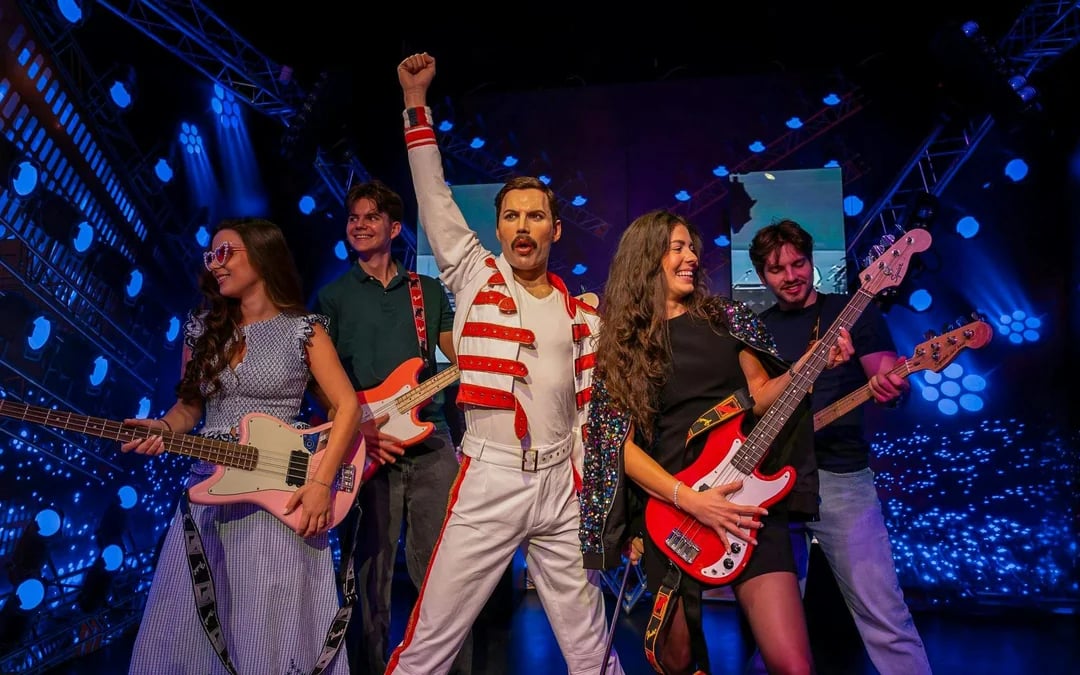 Madame Tussauds Budapest Entry Tickets with POP&ROLL Access Image 2
