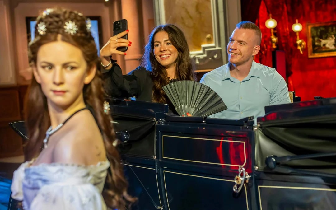 Madame Tussauds Budapest Entry Tickets with POP&ROLL Access Image 9