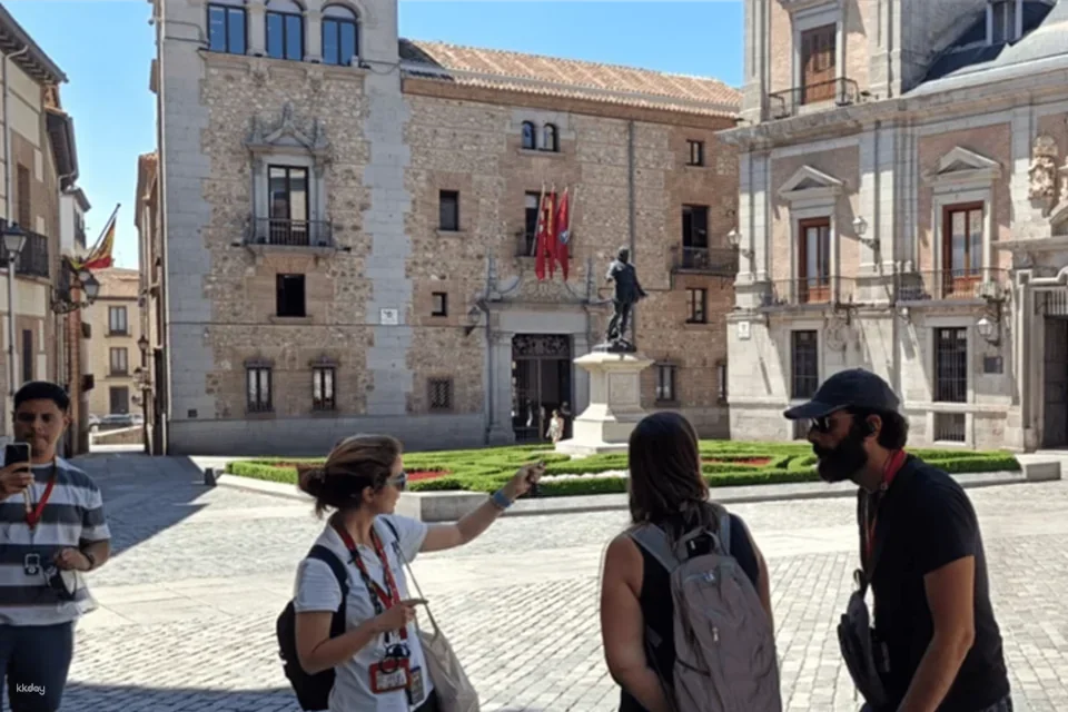 Go City | Madrid Essentials Pass: Visit 3 Top Attractions