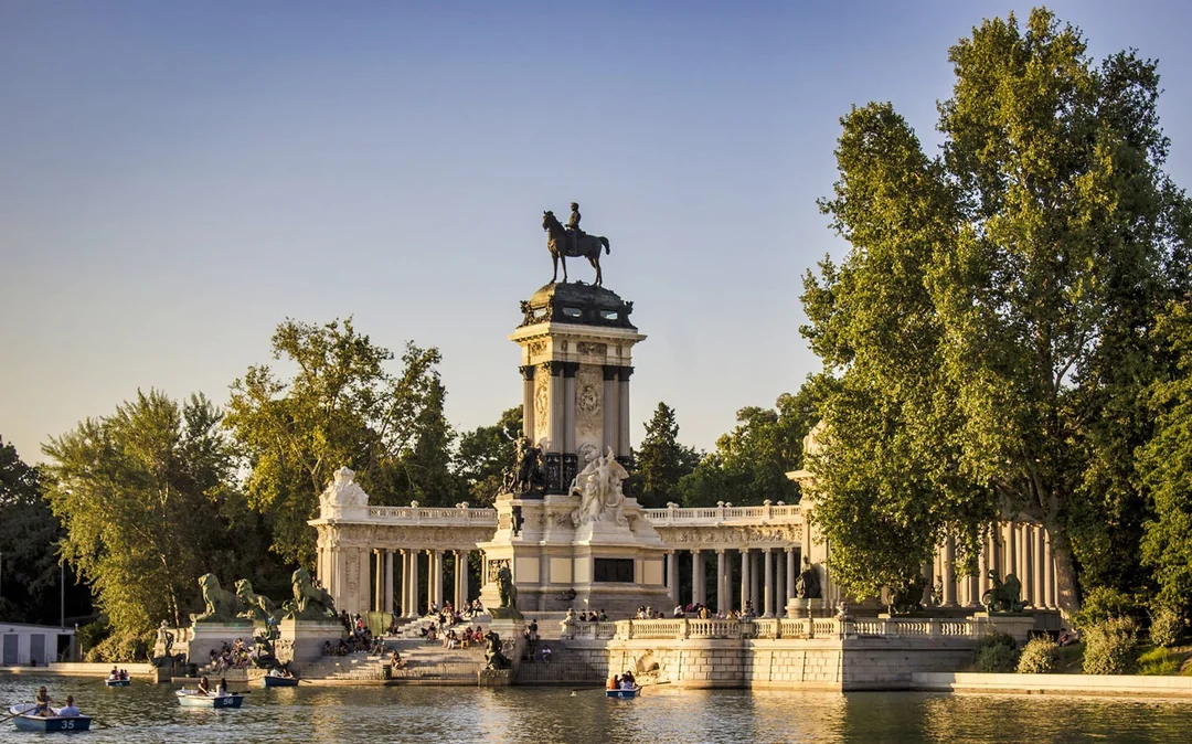Madrid’s Prado Museum and El Retiro Park Guided Tour Image 3