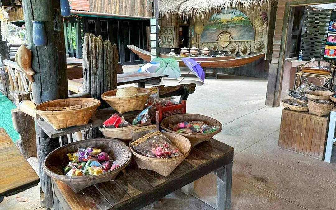 Mae Ping River Cruise with Optional Lunch Image 5