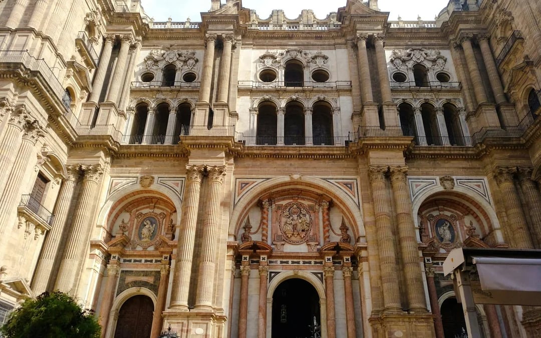 Malaga Old Town Small-Group Guided Walking Tour Image 4