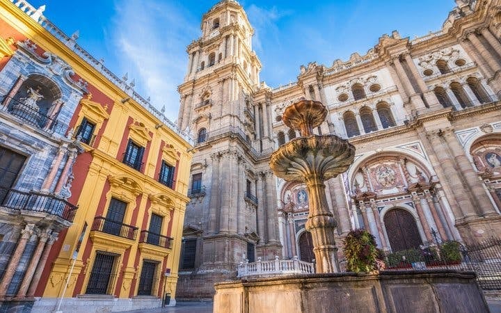 Malaga Self-Guided Walking Tour on Mobile App Image 3