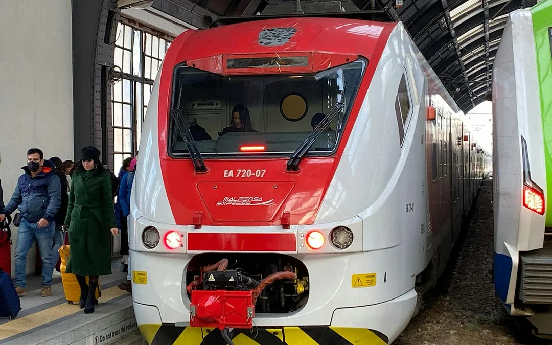 Malpensa Express: One-Way Train Transfers between Malpensa Airport T1/T2 and Central/Cadorna Station Image 2