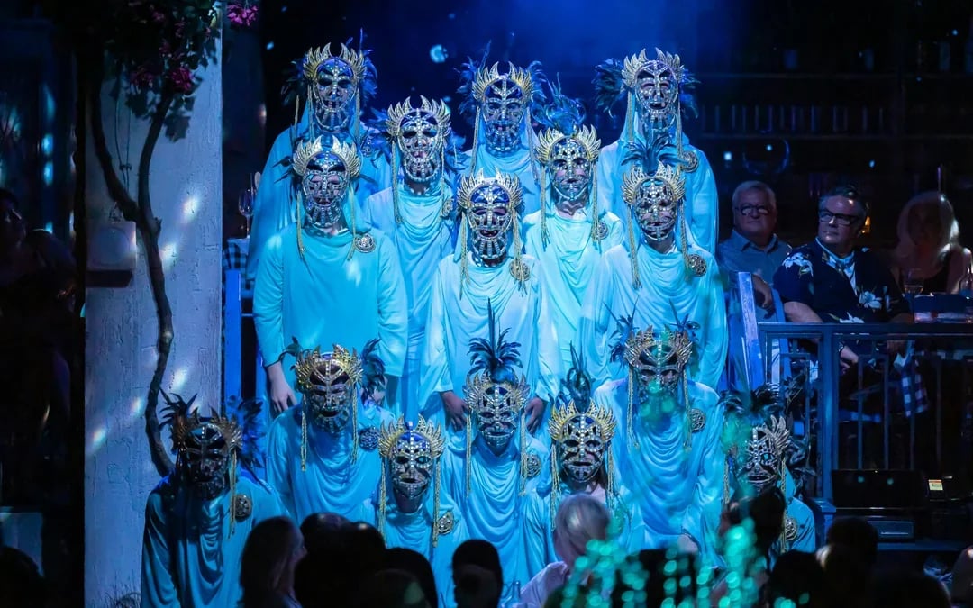 Mamma Mia! The Party Image 4