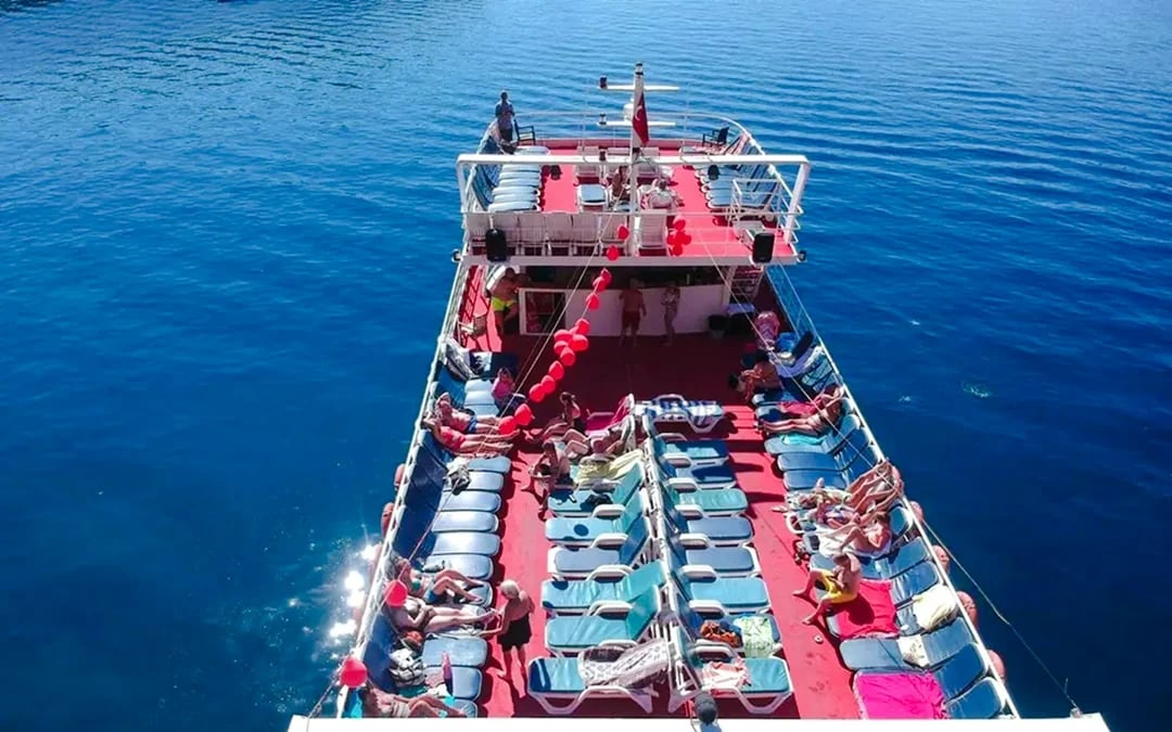Marmaris Booze Cruise with All Drinks, Lunch and Hotel Transfer Image 4