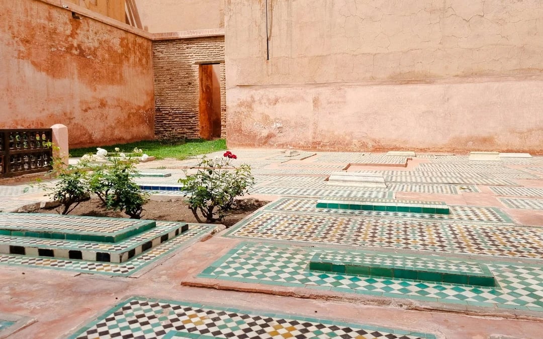 Marrakech Guided Walking Tour: Saadian Tombs, Bahia Palace and Medina Souks Image 7