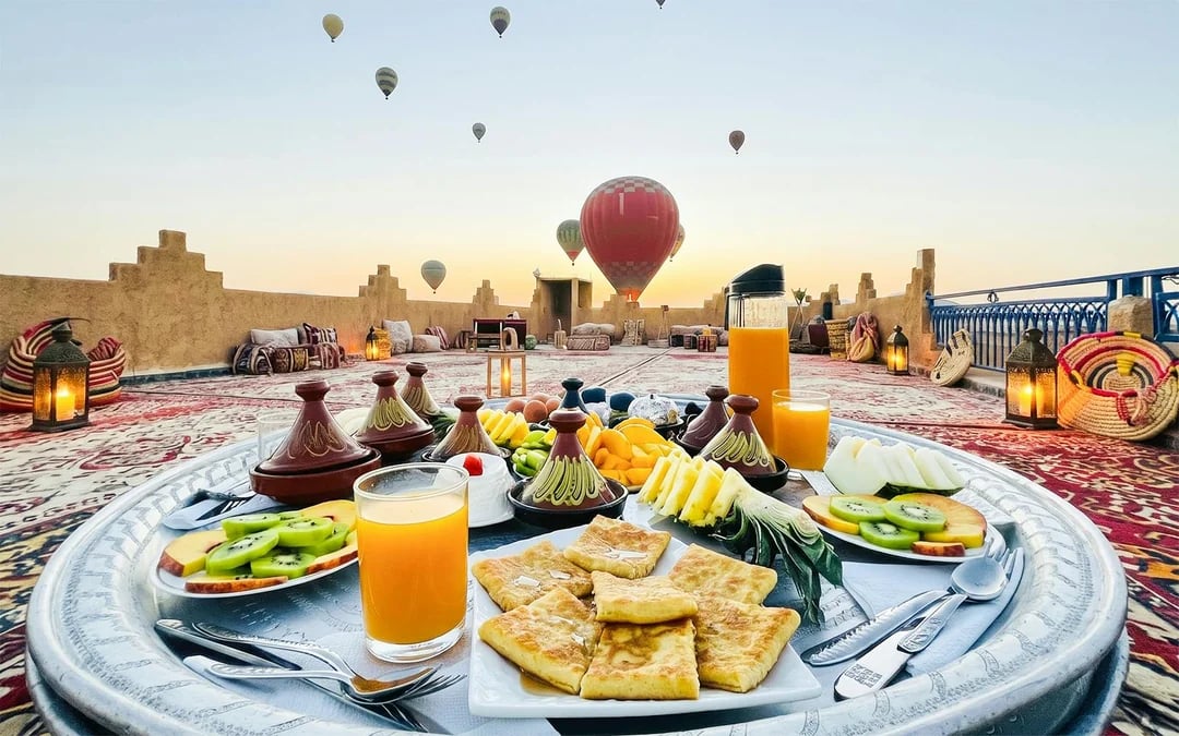 Marrakech Sunrise Hot Air Balloon Flight with Luxury Rooftop Breakfast Image 8