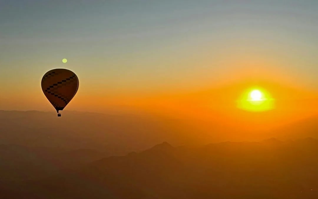 Marrakech Sunrise Hot Air Balloon Flight with Luxury Rooftop Breakfast Image 10