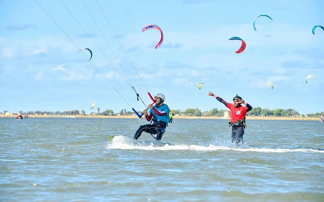 Marsala Basic Kitesurfing Course at Stagnone Lagoon Image 1