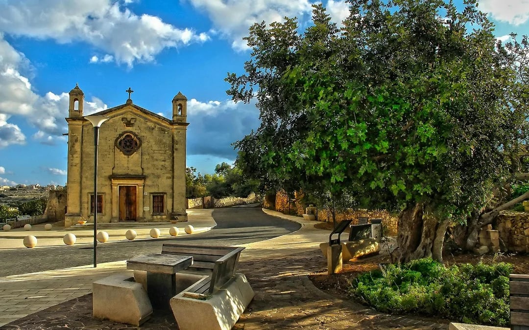 Marsaxlokk Fishing Village & Sunday Market, Blue Grotto & Qrendi Guided Tour Image 8