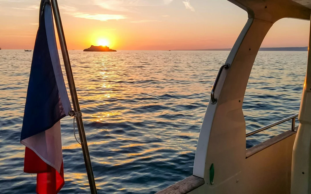 Marseille Sunset Dinner Cruise Image 7