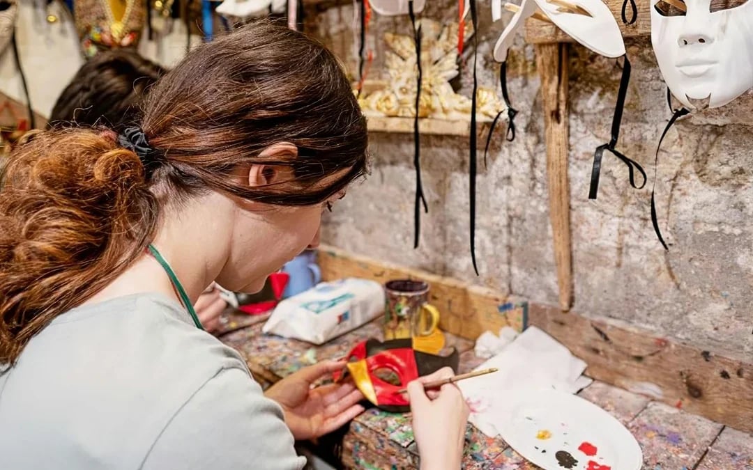 Mask Decoration Workshop in St. Mark's Square Image 1