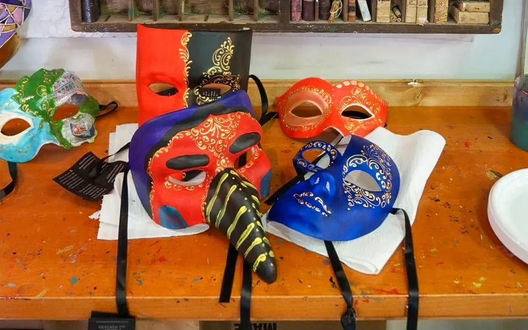 Mask Decoration Workshop in St. Mark's Square Image 5