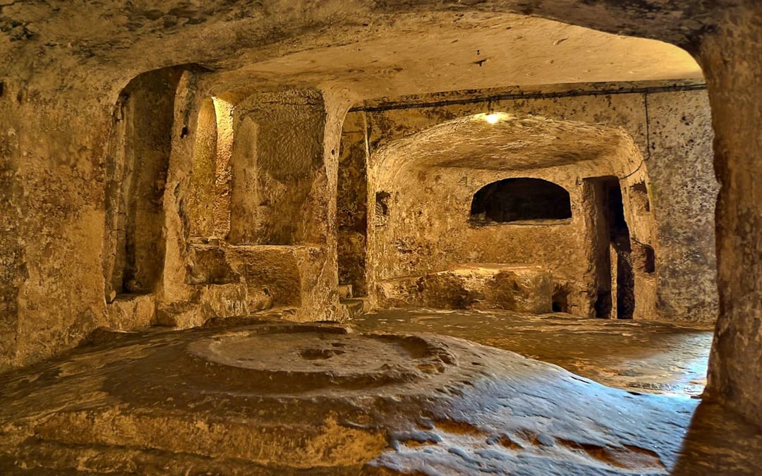 Mdina, Rabat, Dingli Cliffs, San Anton Gardens, Ta' Qali and Mosta Dome Guided Tour with Lunch Image 2