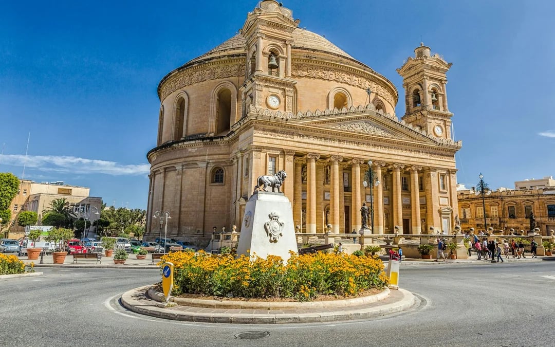 Mdina, Rabat, Dingli Cliffs, San Anton Gardens, Ta' Qali and Mosta Dome Guided Tour with Lunch Image 6