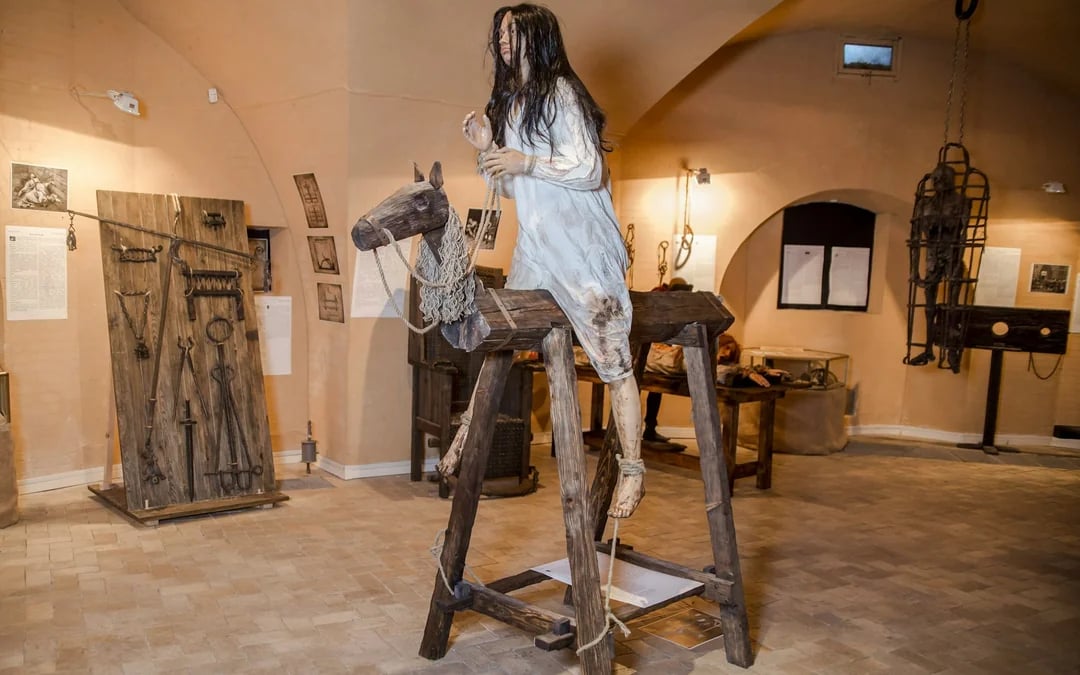Medieval Torture Museum + Tiny Art Gallery Tickets with Audio Guide and Ghost Hunting App Image 2