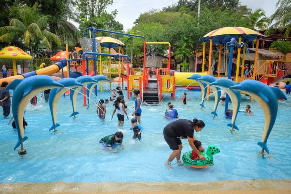 Melaka A'Famosa Water Theme Park & Safari Wonderland Ticket | Malaysia