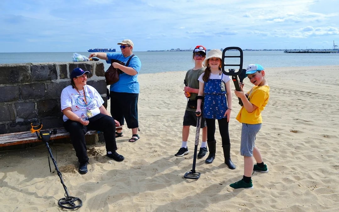 Melbourne Metal-Detecting Treasure Hunt Walking Tour Image 5