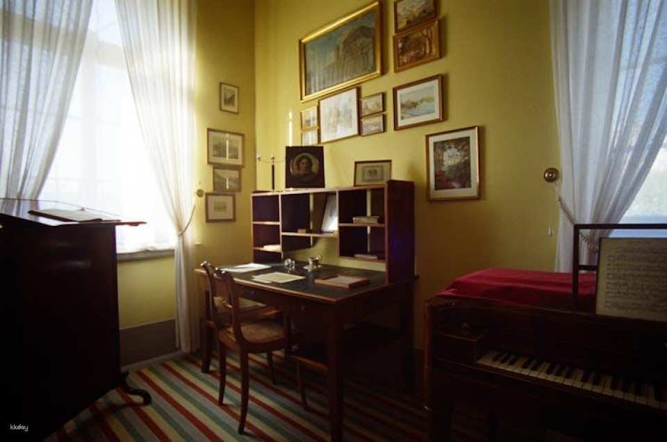 Mendelssohn walking tour with museum and city visit
