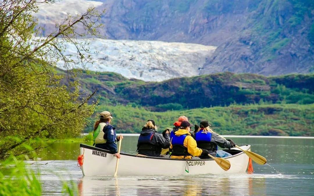 Mendenhall Glacier Canoe Paddle & Guided Hike Image 4