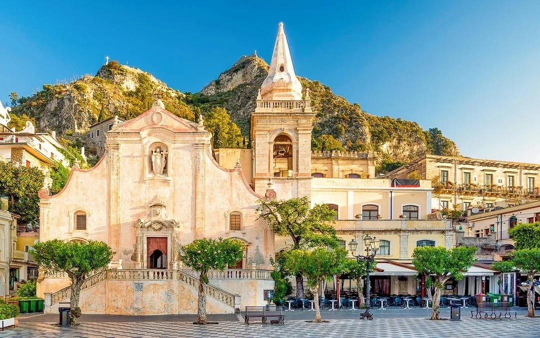 Messina to Taormina Same Day Shuttle Bus Tickets Image 7