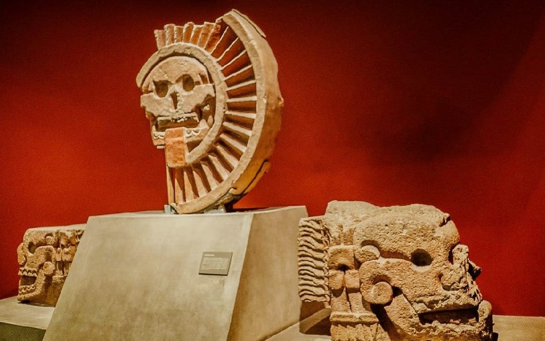 Mexico City: Chapultepec Castle + Museum of Anthropology Small Group Guided Tour Image 3