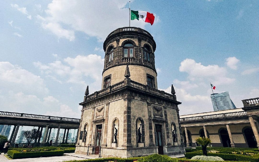 Mexico City: Chapultepec Castle + Museum of Anthropology Small Group Guided Tour Image 6