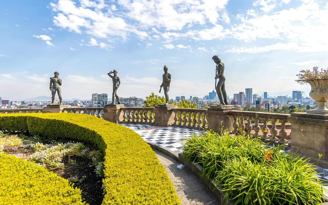 Mexico City: Chapultepec Castle + Museum of Anthropology Small Group Guided Tour Image 8