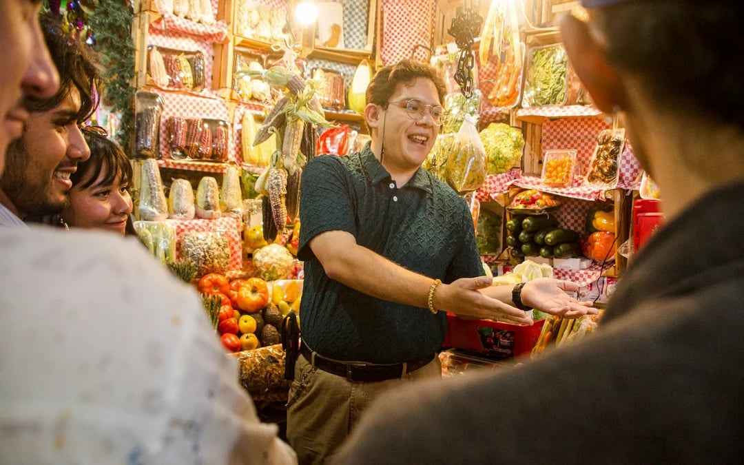 Mexico City Historic Center Small-Group Food Tour: Cantinas, Markets and Pre-Hispanic Tastings Image 3